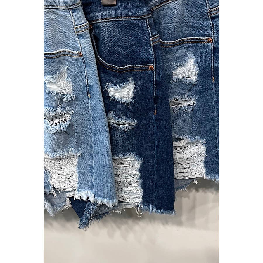 PLUS SIZE DISTRESSED DENIM MOM SHORTS