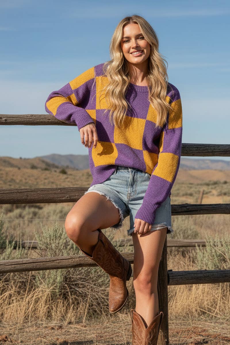 CHECKER SWEATER TOP
