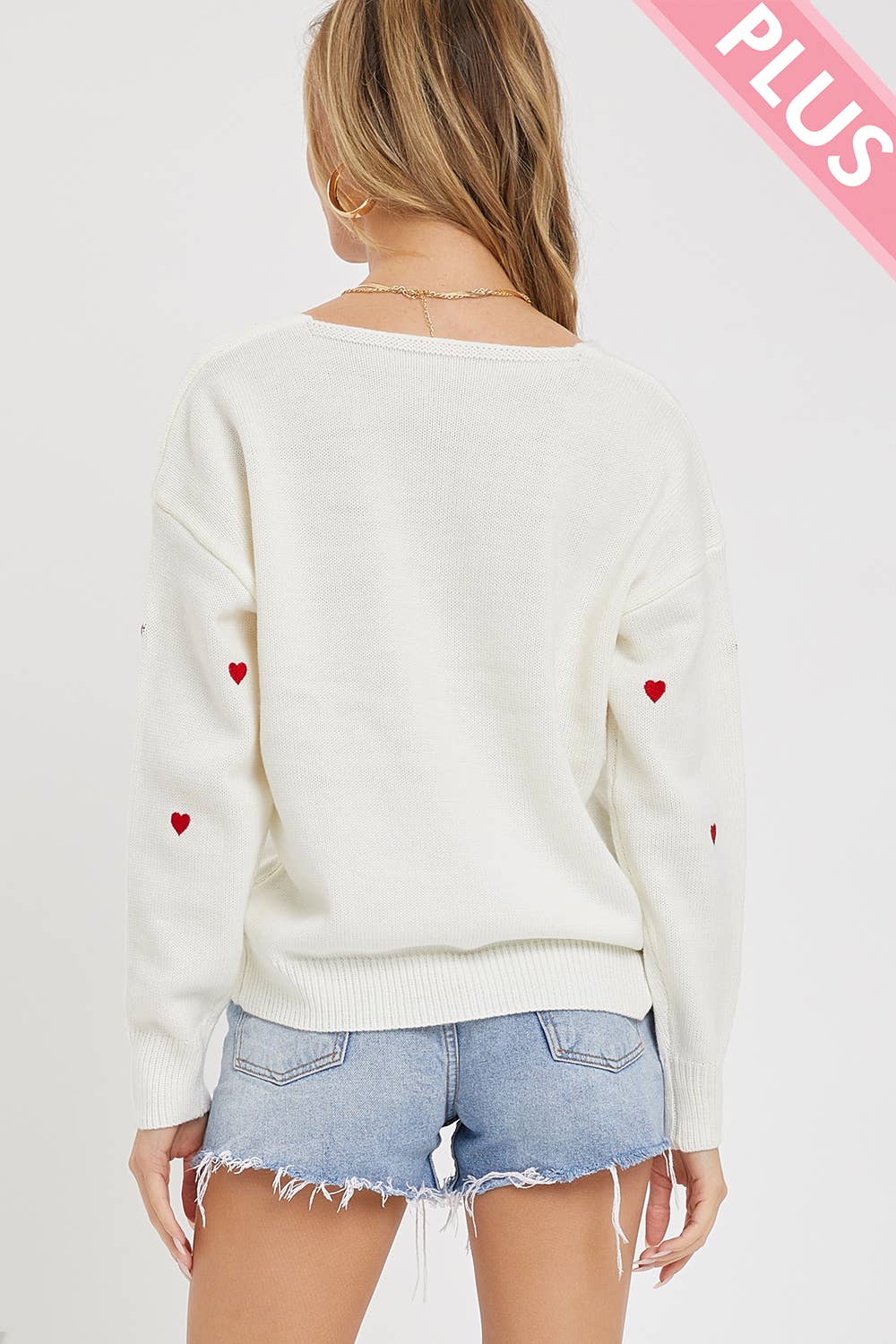 PLUS SIZE HEART EMBROIDER SWEATER