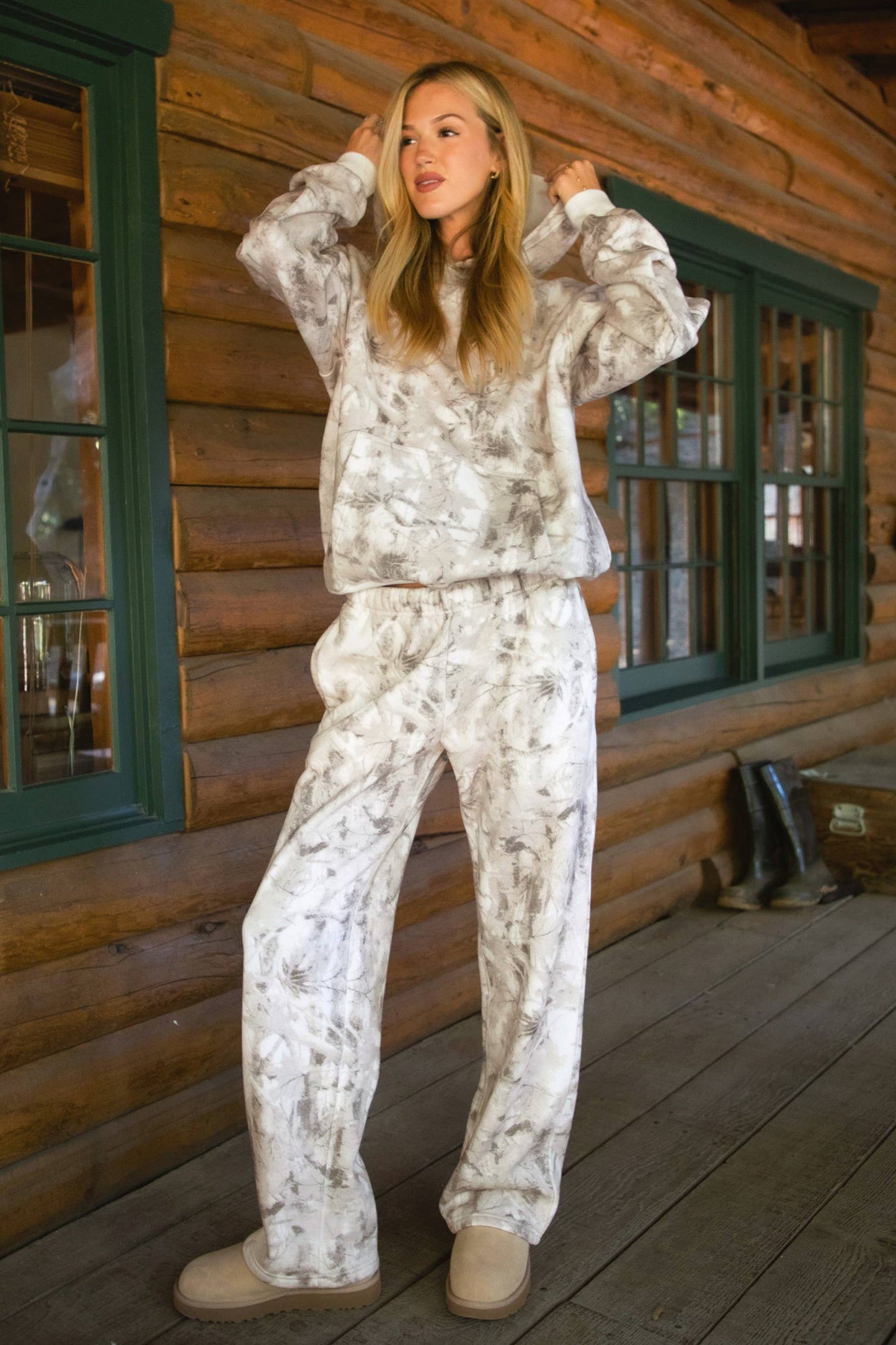 AVERY Light Woodland Camo Cloud Fleece Sweatpants