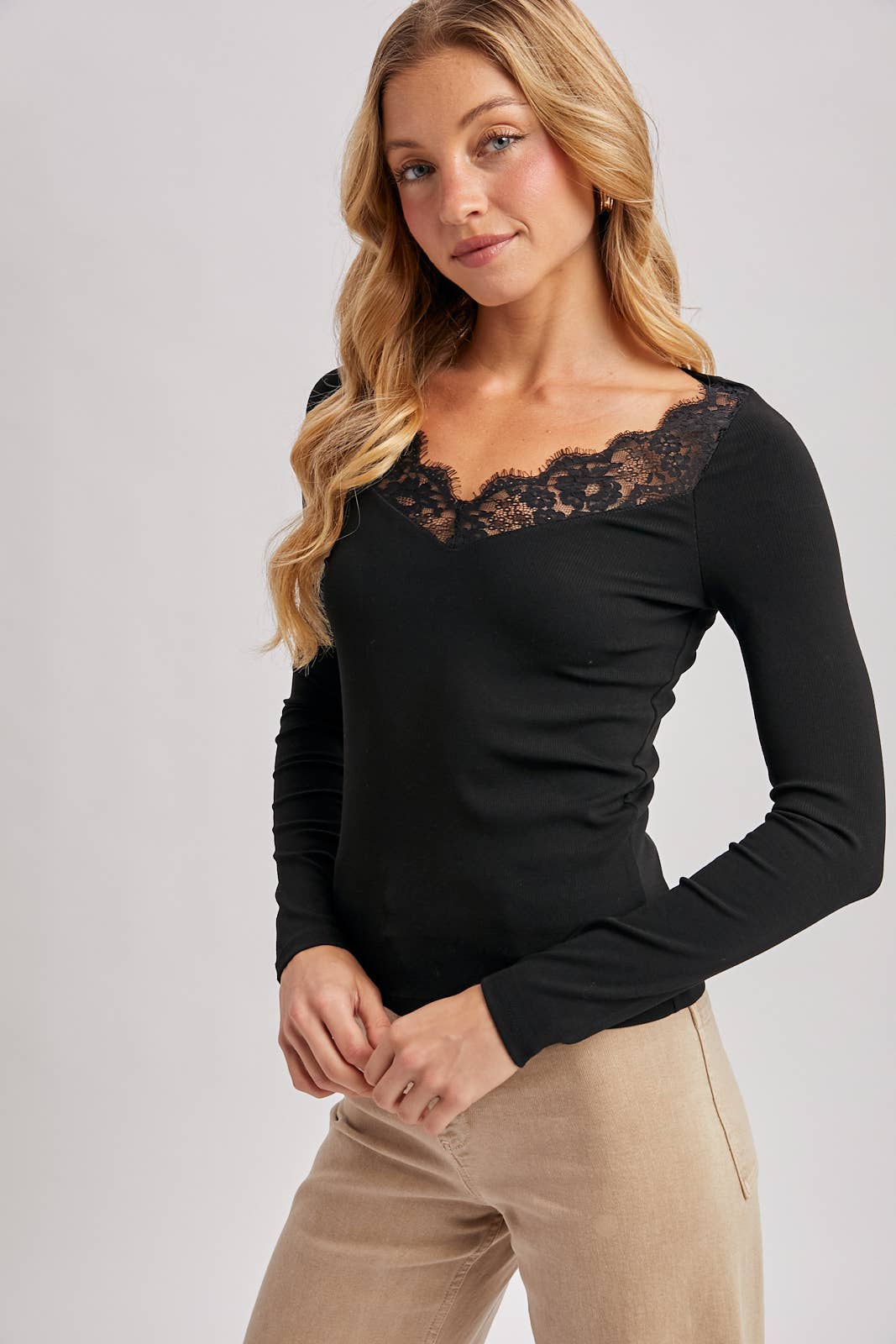 V-NECK LACE TRIM RIBBED KNIT LONG SLEEVE TOP