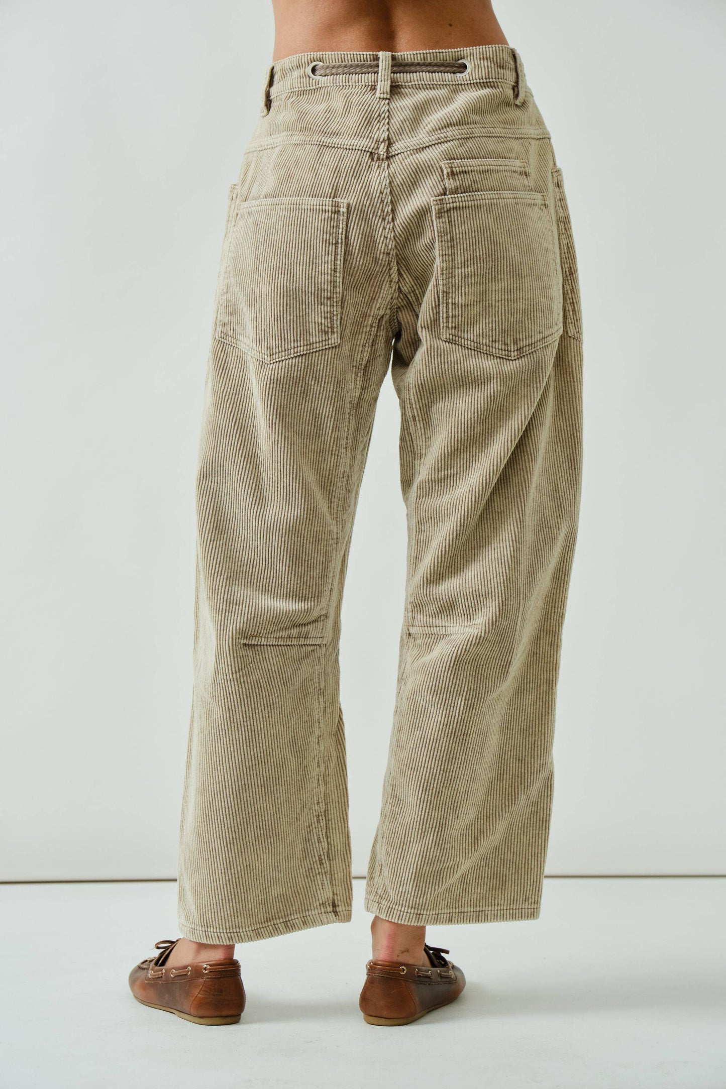 BARREL CORDUROY PANTS WITH EYELET WAIST
