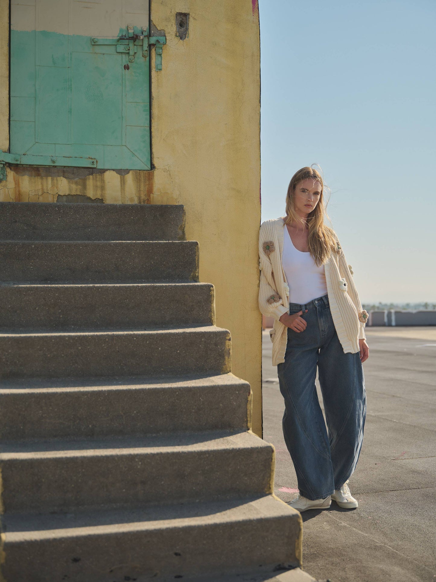 3D FLOWER CHUNKY CARDIGAN