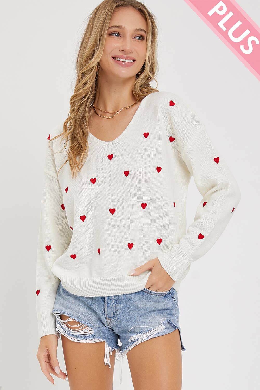 PLUS SIZE HEART EMBROIDER SWEATER
