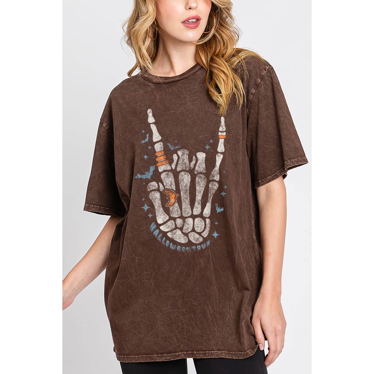 SKELETON HAND OVERSIZED MINERAL GRAPHIC TEE