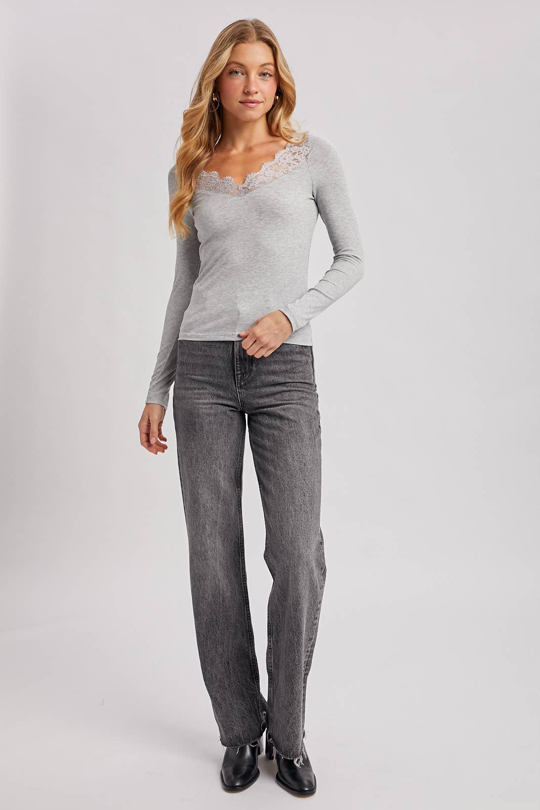 V-NECK LACE TRIM RIBBED KNIT LONG SLEEVE TOP