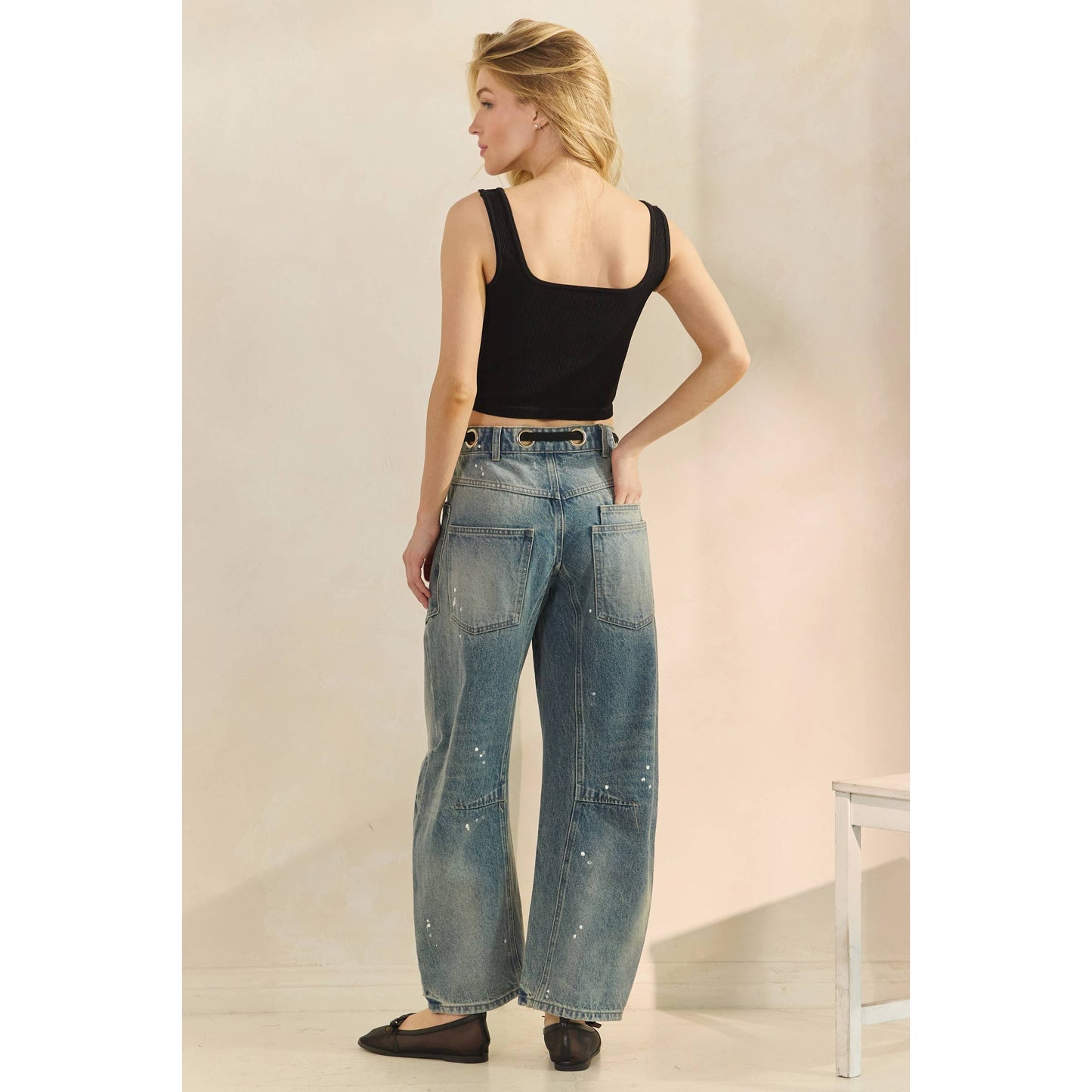 Horseshoe Jeans with Belt Detail