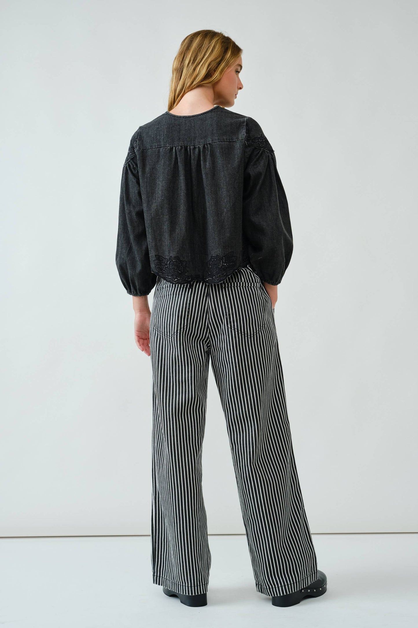STRIPE WIDE LEG PANTS WITH ROPE BELT