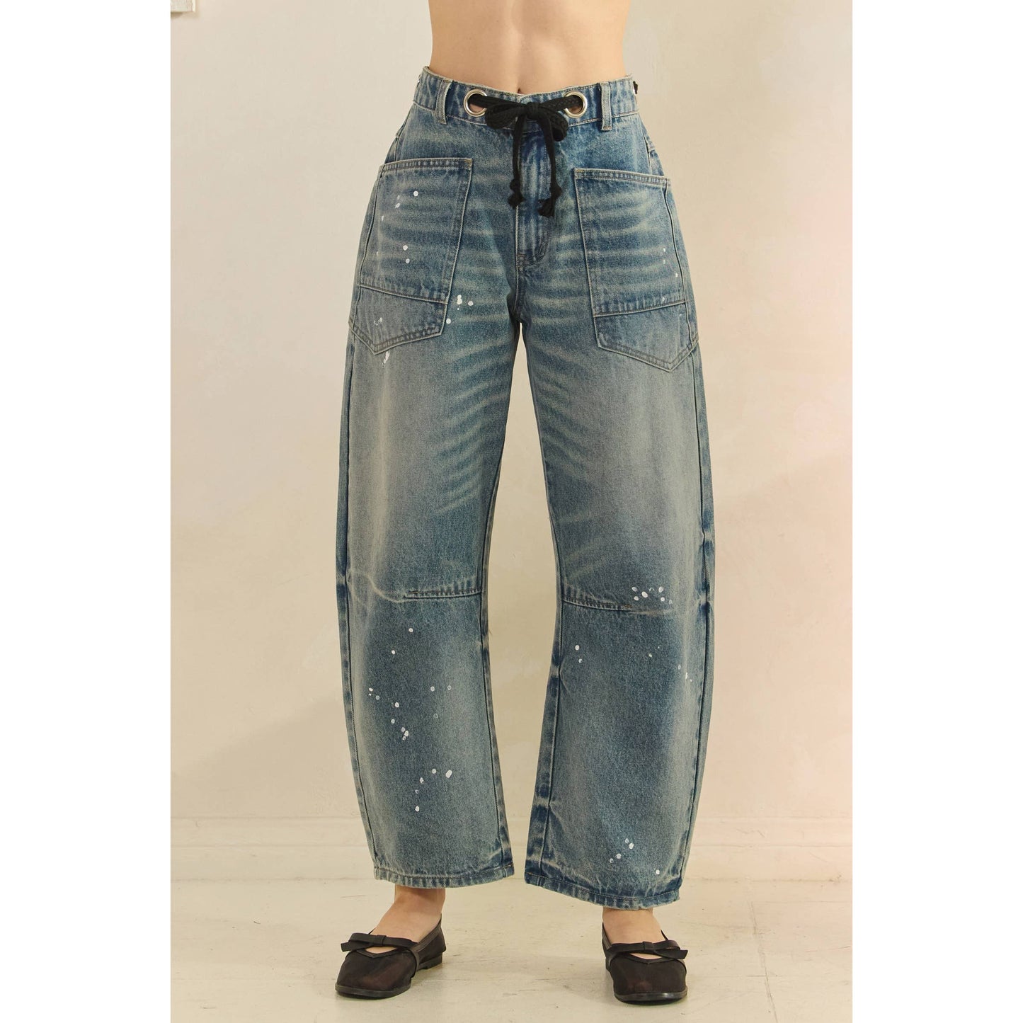 Horseshoe Jeans with Belt Detail