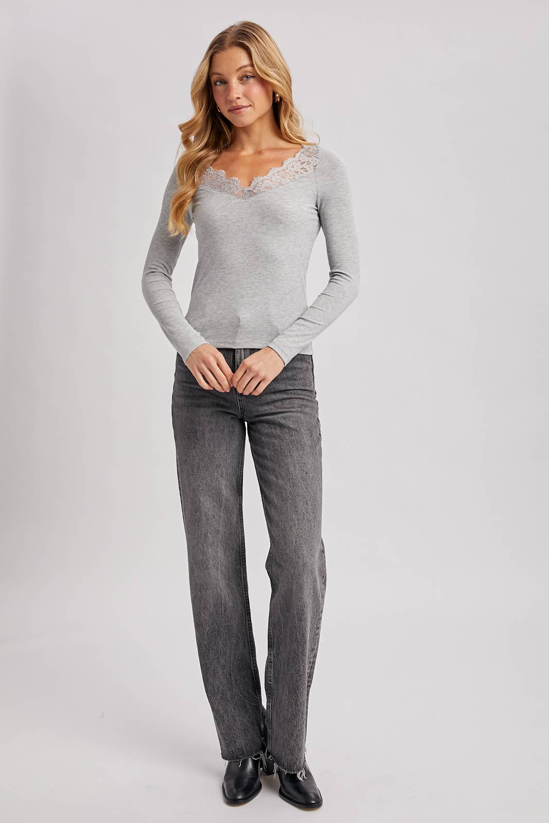 V-NECK LACE TRIM RIBBED KNIT LONG SLEEVE TOP