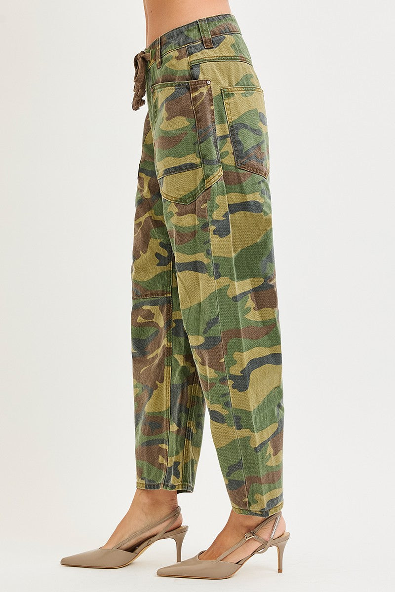 Slouchy Cropped Relaxed Barrel Leg Camo Pants