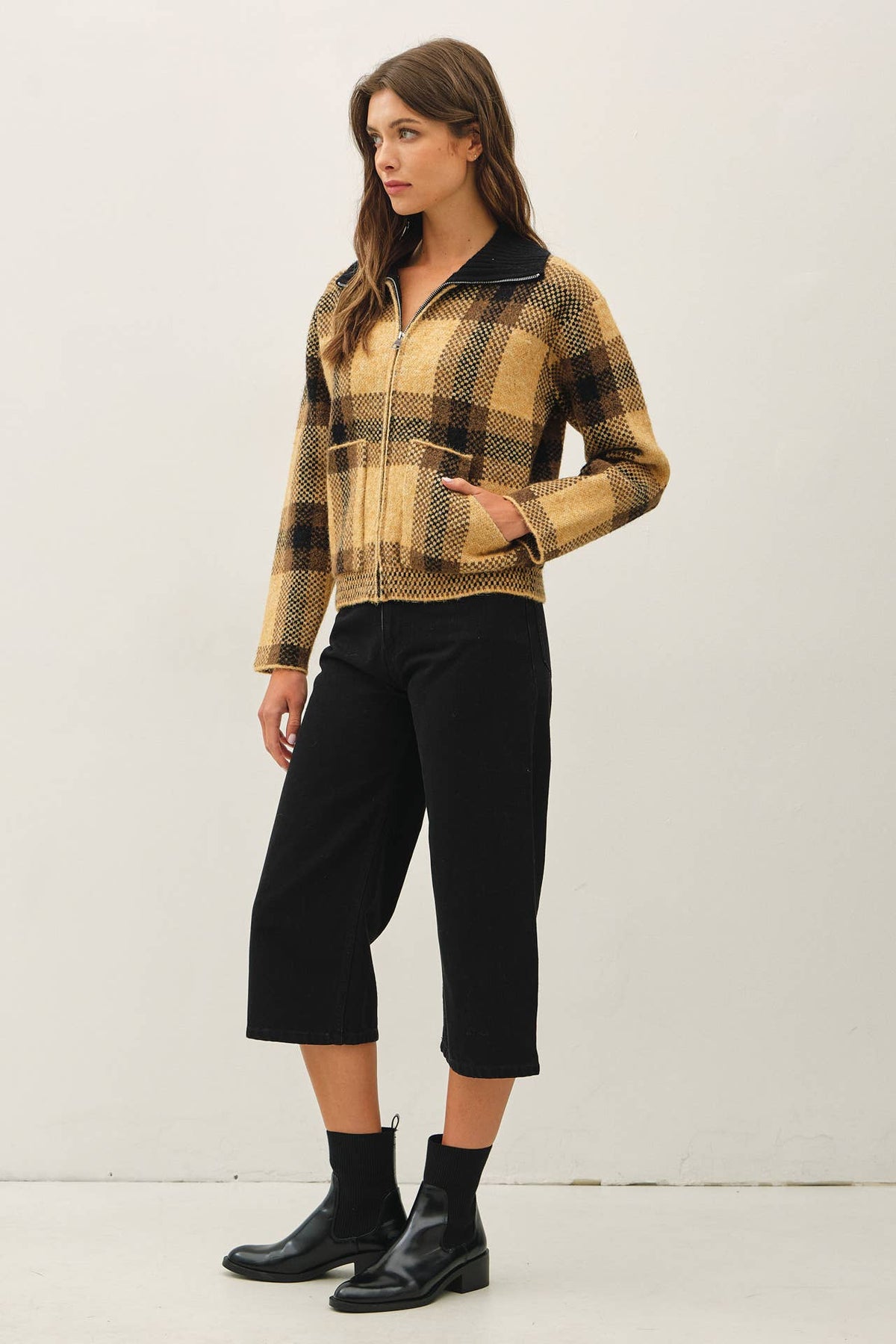 PLAID ZIP UP SWEATER JACKET