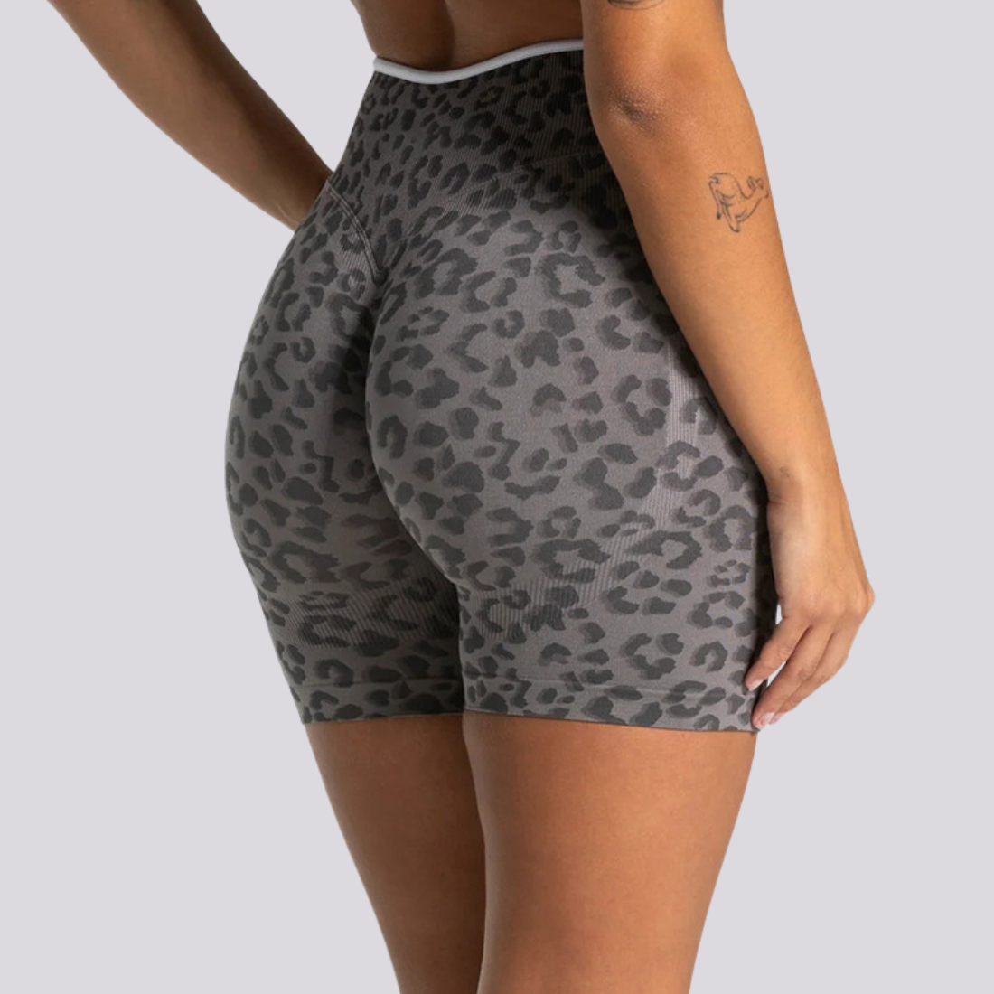 Women's Seamless Contrast Leopard Print Sports Yoga Shorts