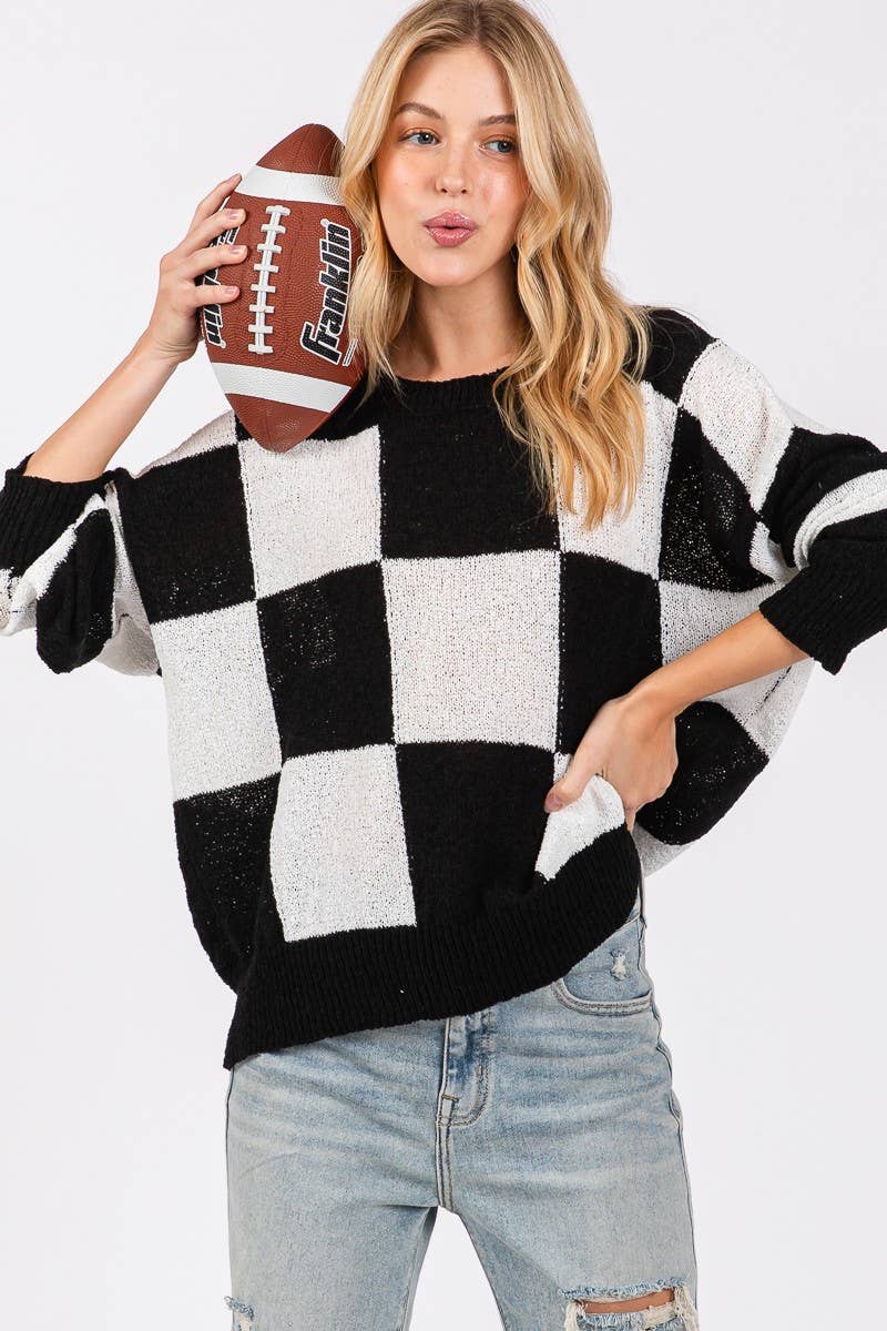 CHECKER SWEATER TOP