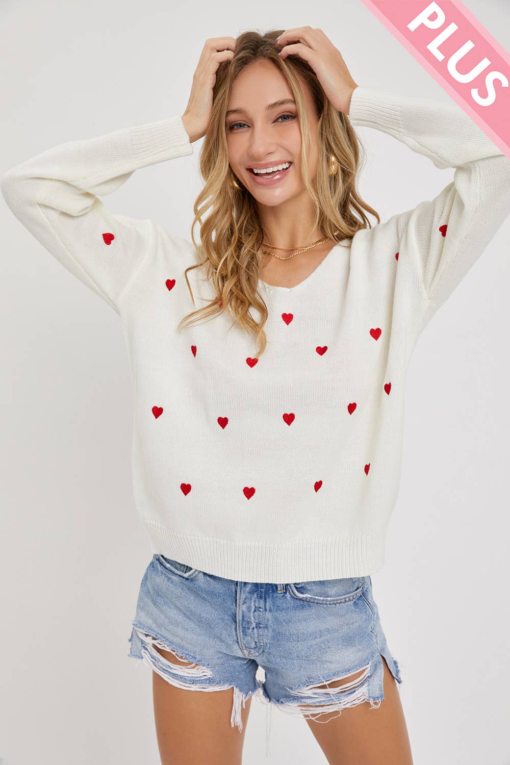 PLUS SIZE HEART EMBROIDER SWEATER