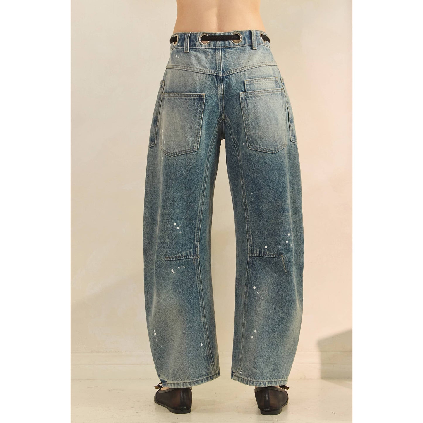 Horseshoe Jeans with Belt Detail
