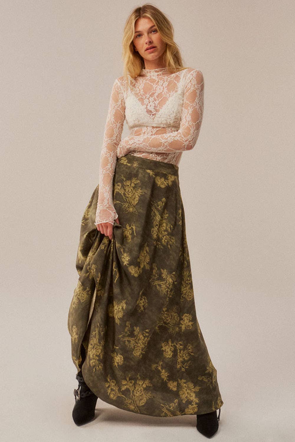 Sheer Floral Lace Mock-Neck Long-Sleeve Thumbhole Top