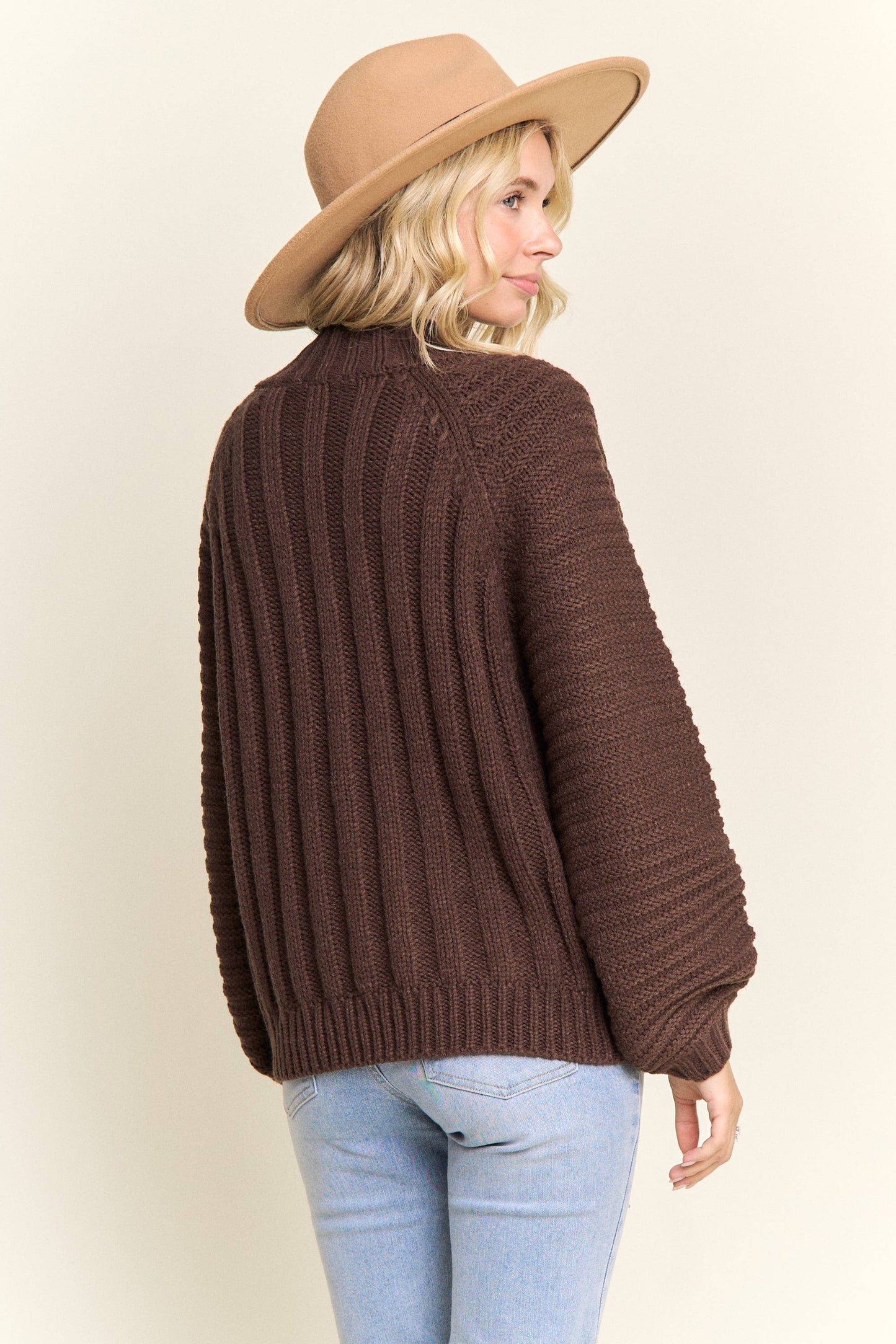 CABLE KNIT MOCK NECK SWEATER Brown