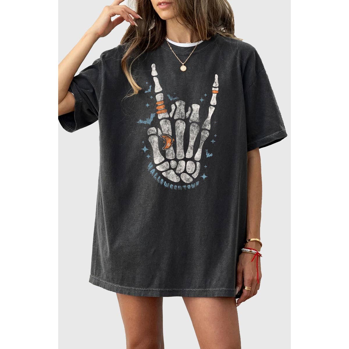 SKELETON HAND OVERSIZED MINERAL GRAPHIC TEE